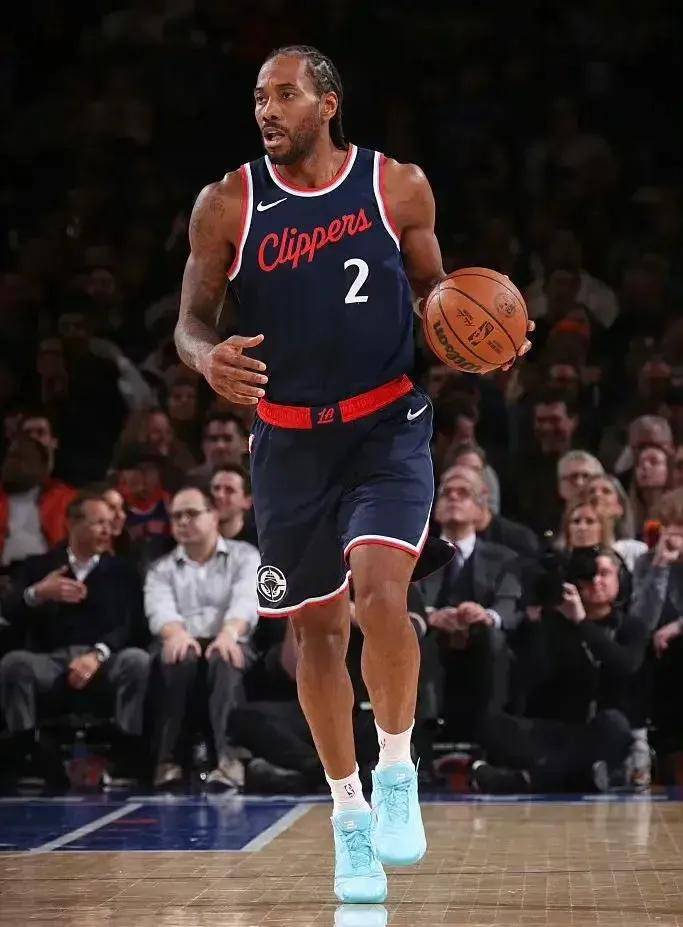 PG电子APP链接-关于伦纳德：全力以赴，要领导球队走向胜利的信息