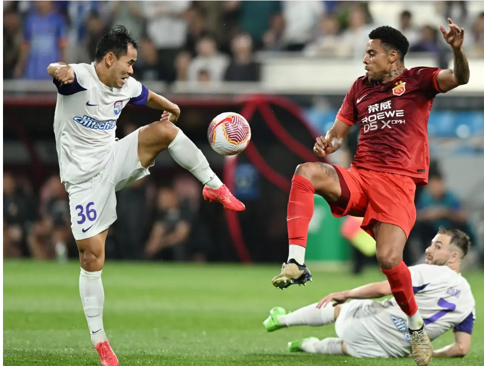 PG电子线上登入-包含眼见为实：实地感受球赛的精彩火花！的词条