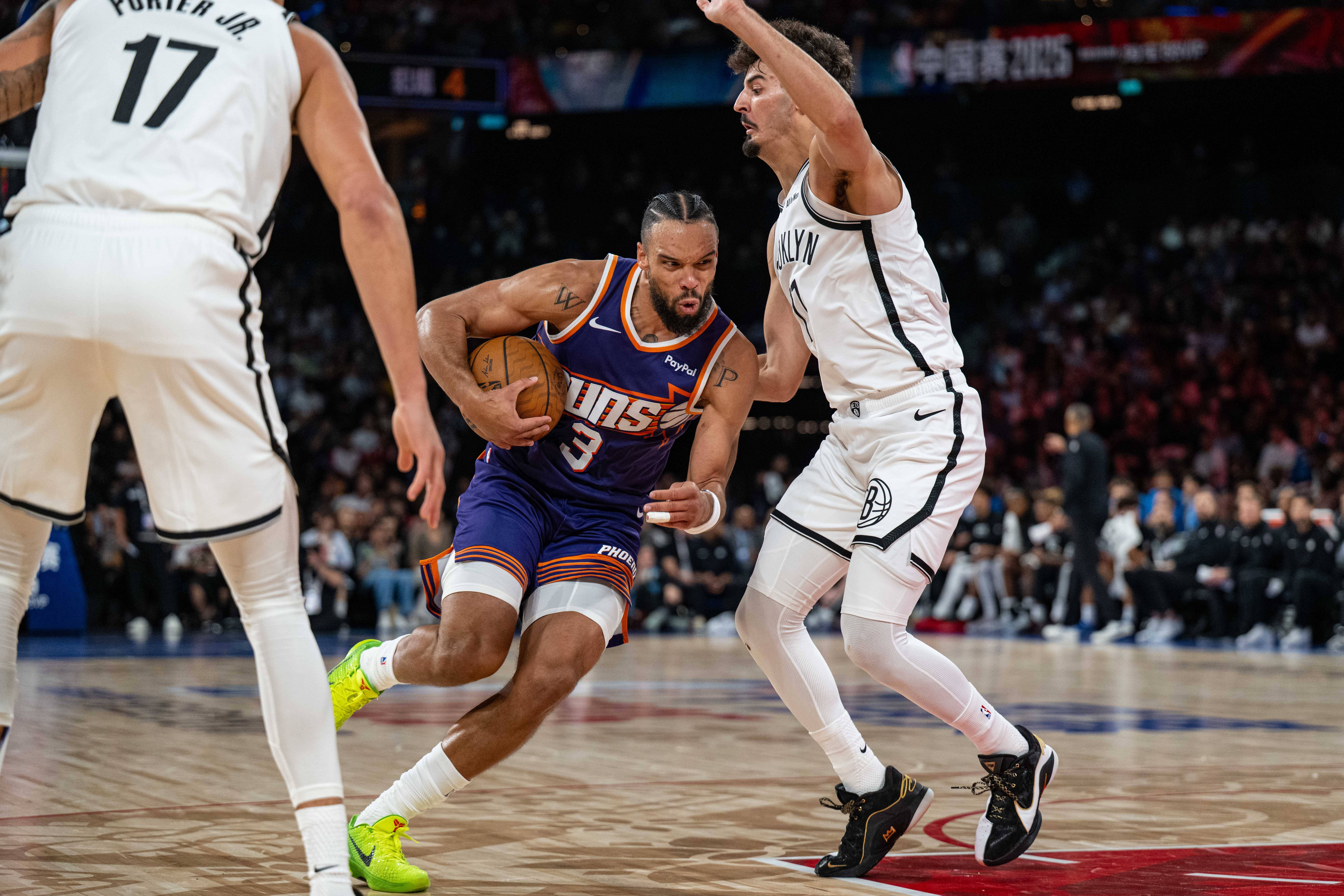 关于篮球赛事焦点：季前赛火爆展开的信息