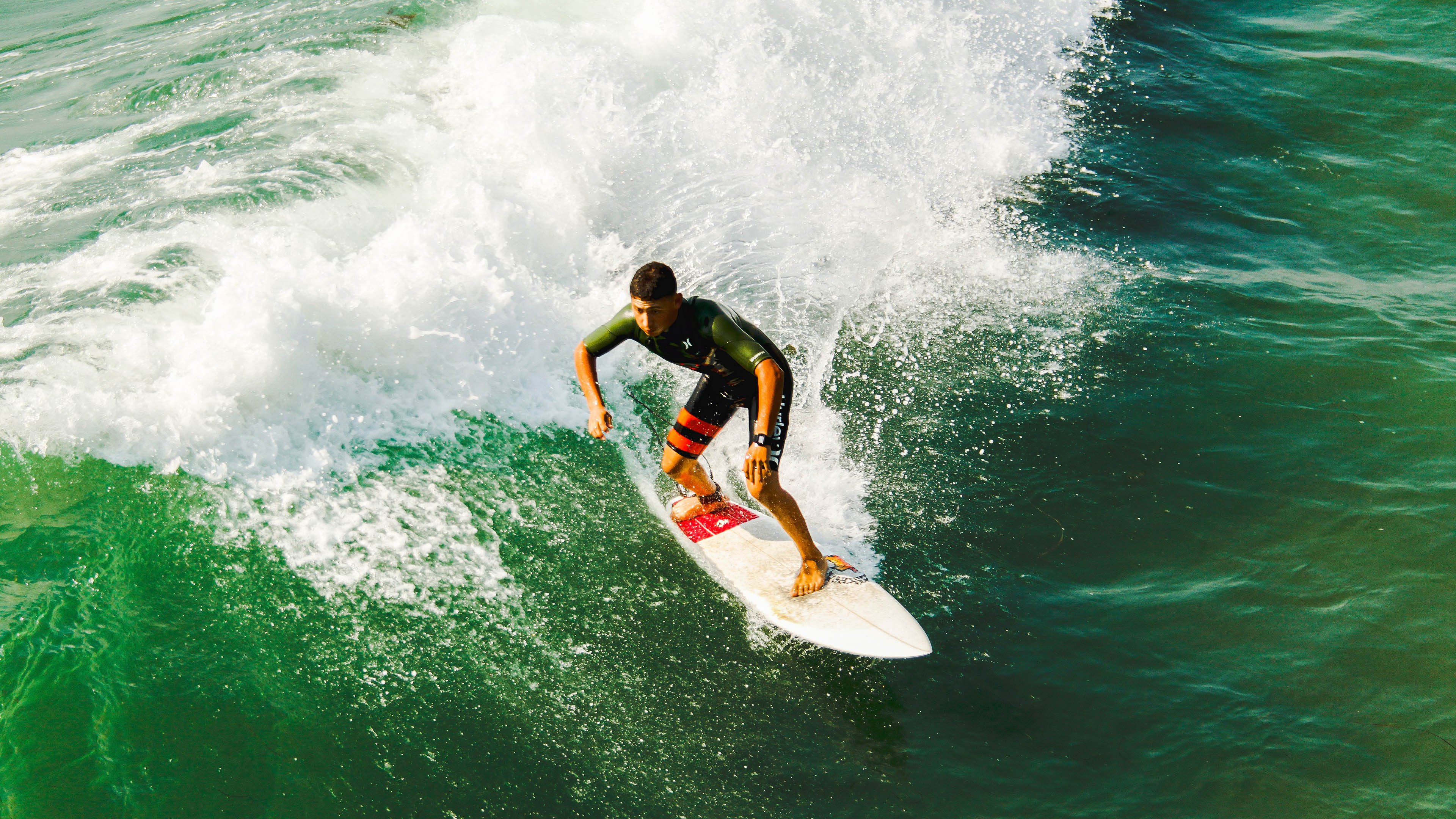 若日尼奥展现巨星价值，智利决胜局带走伊拉克—论现代足球中的战术智慧与心理博弈